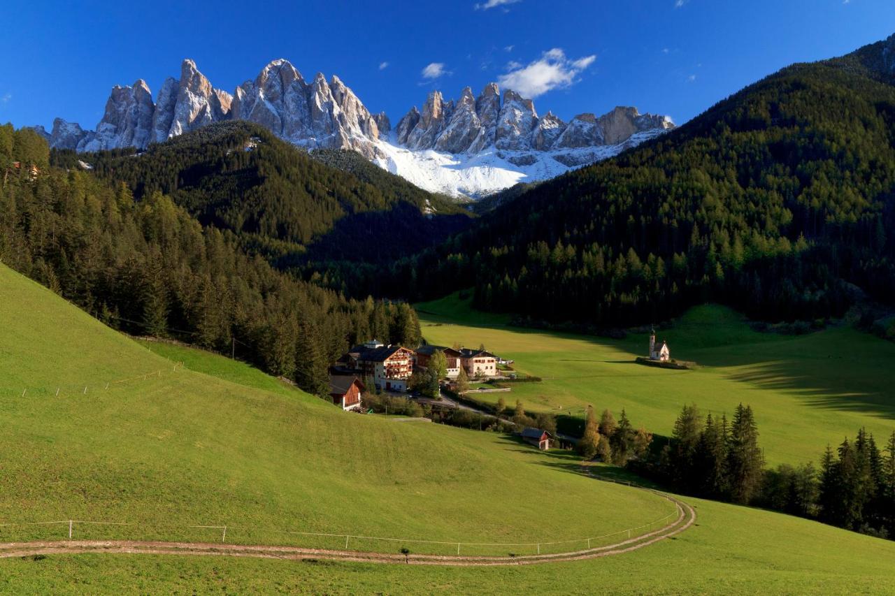 Hotel Ranuimuellerhof Funes  Bagian luar foto