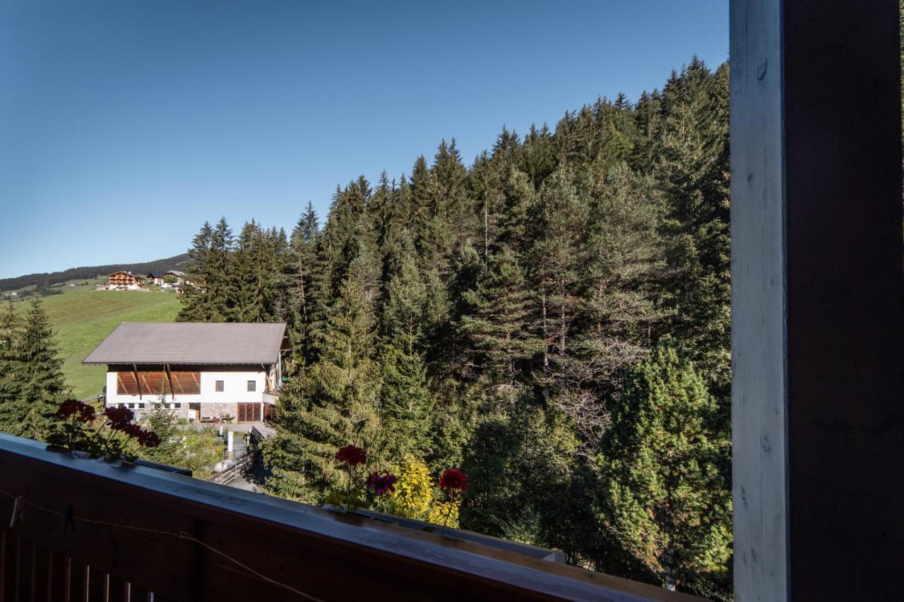 Hotel Ranuimuellerhof Funes  Bagian luar foto