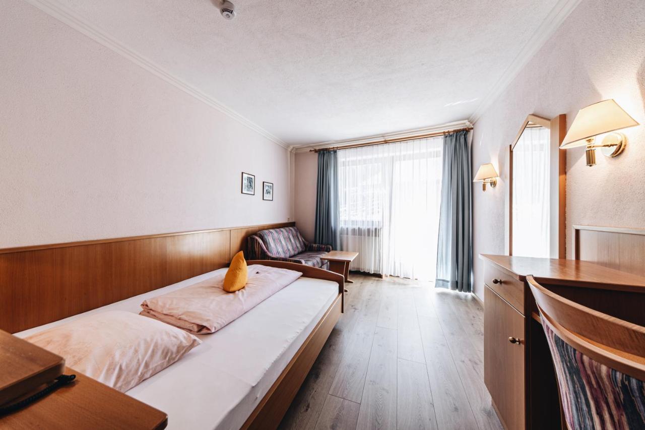 Hotel Ranuimuellerhof Funes  Bagian luar foto