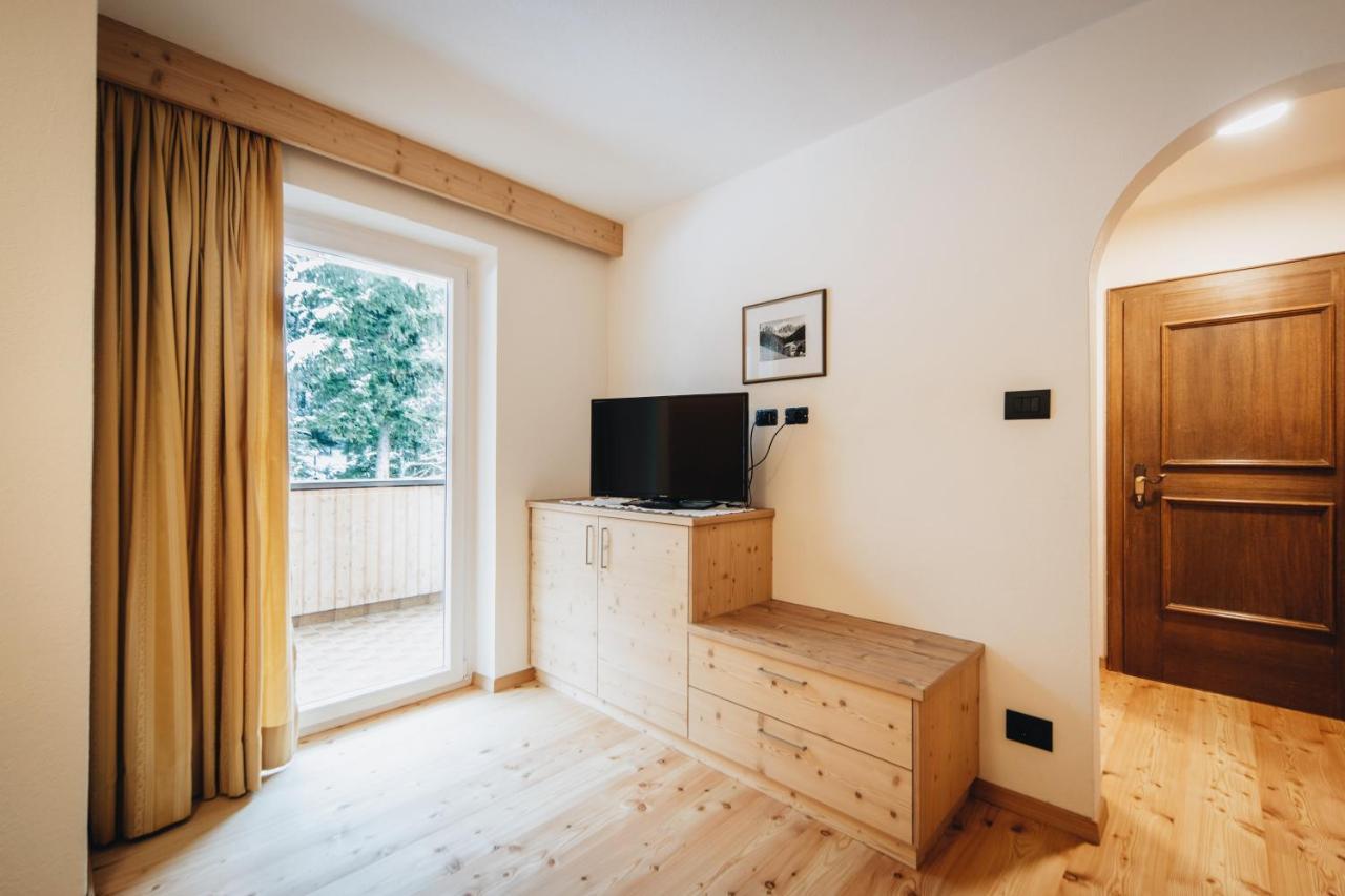 Hotel Ranuimuellerhof Funes  Bagian luar foto