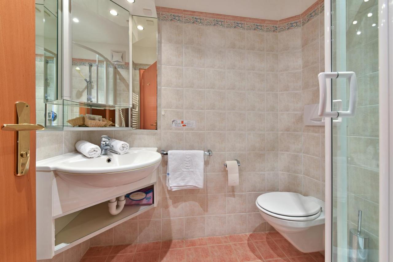 Hotel Ranuimuellerhof Funes  Bagian luar foto